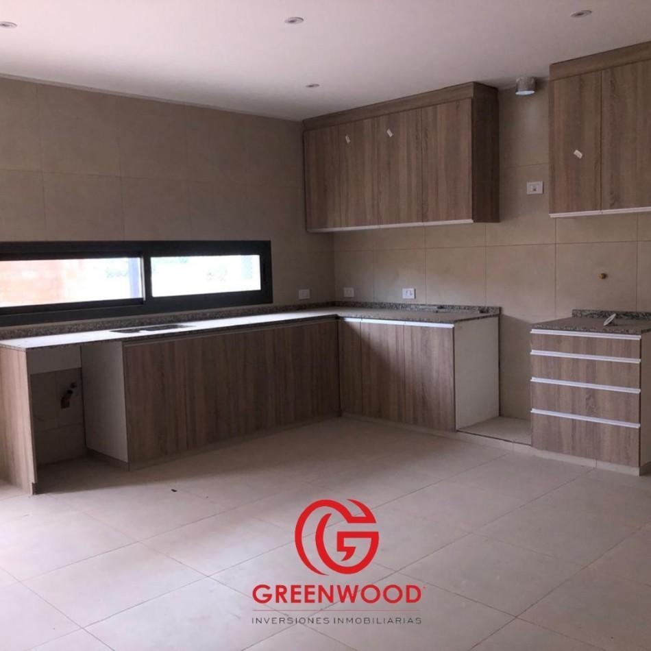 Greenwood Vende Casa a Estrenar con Ubicacion Privilegiada de Maipu 4
