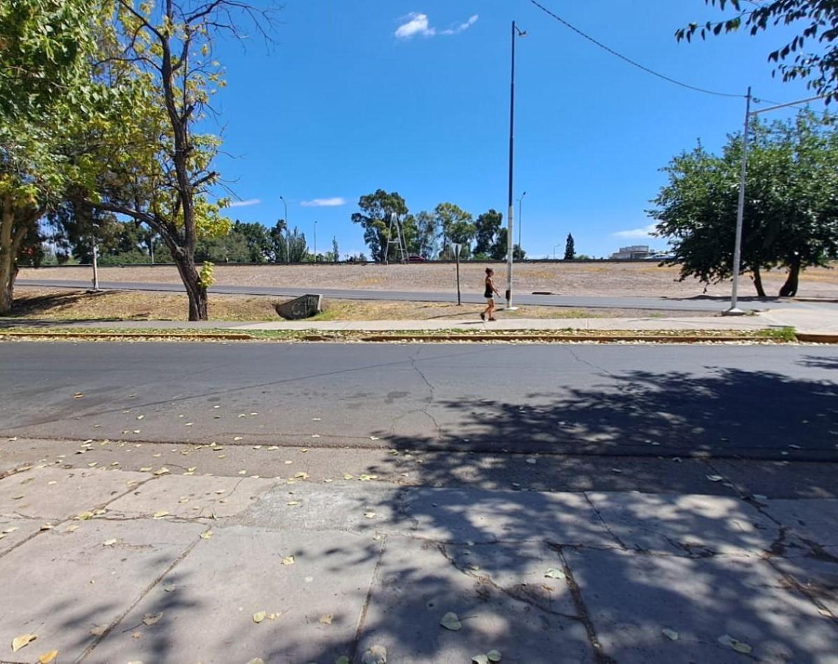 Greenwood Vende Terreno Sobre Acceso Este Guaymallen. 5