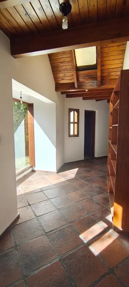 GREENWOOD INVERSIONES INMOBILIARIAS/ALQUILA EXCLUSIVA CASA EN BARRIO  LAS CANDELAS 3