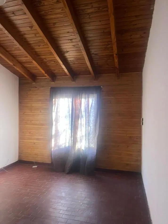 GREENWOOD INMOBILIARIA ALQUILA CASA EN MAIPU - B° AGUA Y ENERGIA 4