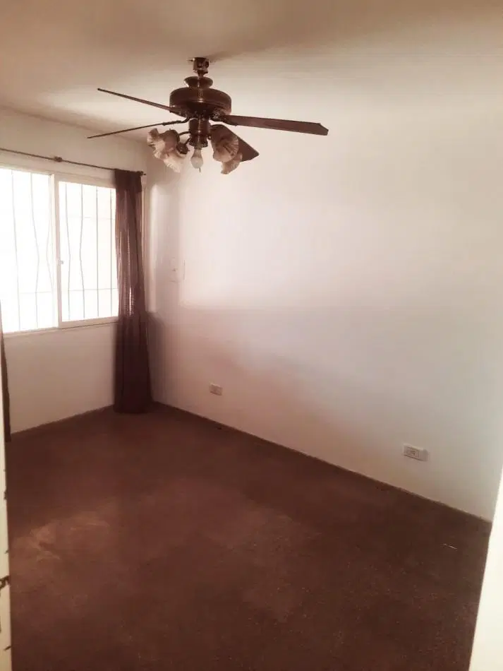 GREENWOOD INMOBILIARIA VENDE CASA EN VENTA B° 1° DE MAYO: 5