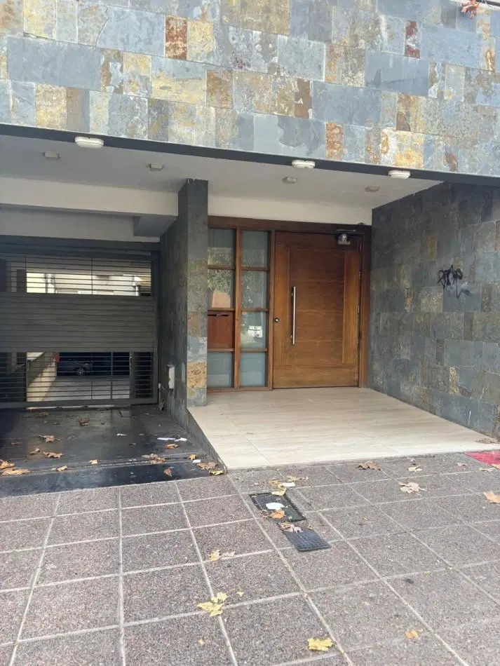 DEPARTAMENTO EN ALQUILER - EXCELENTE UBICACION EN GODOY CRUZ 1