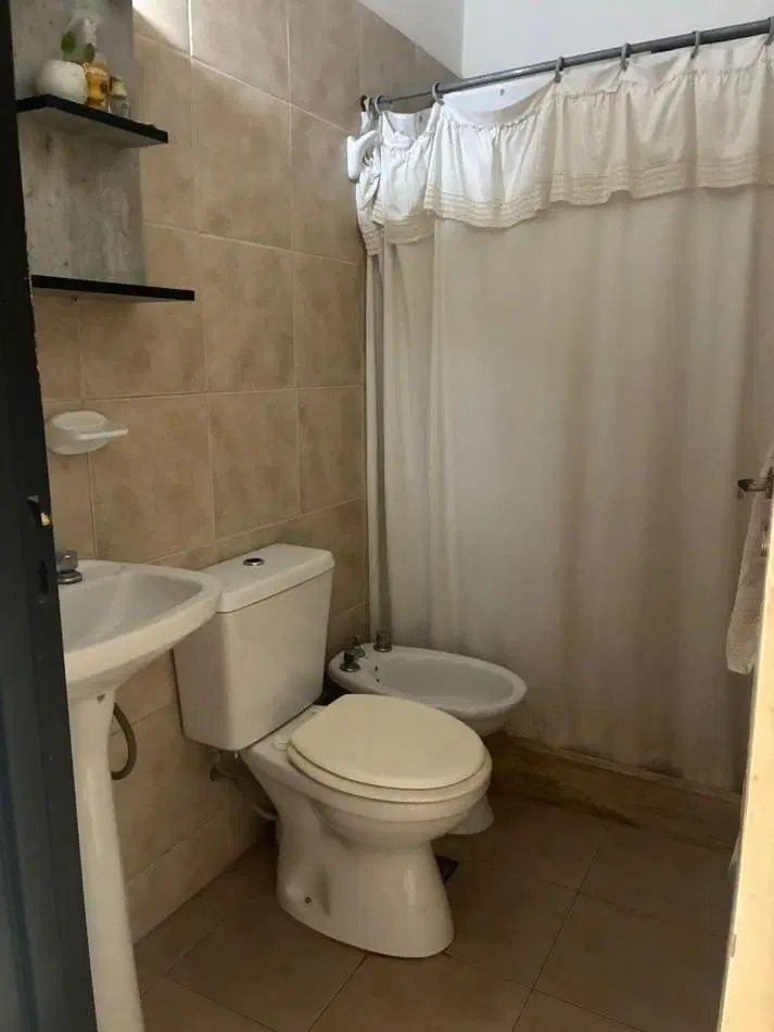 GREENWOOD INMOBILIARIA VENDE CASA EN B° NATANIA , GUAYMALLEN 2