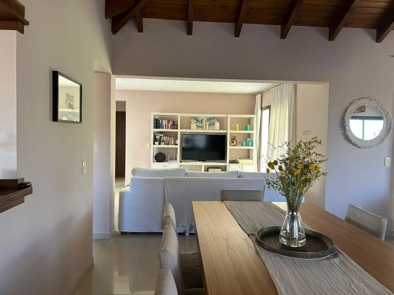 GREENWOOD ALQUILA | CASA EN BARRIO LAS CANDELAS 2 1