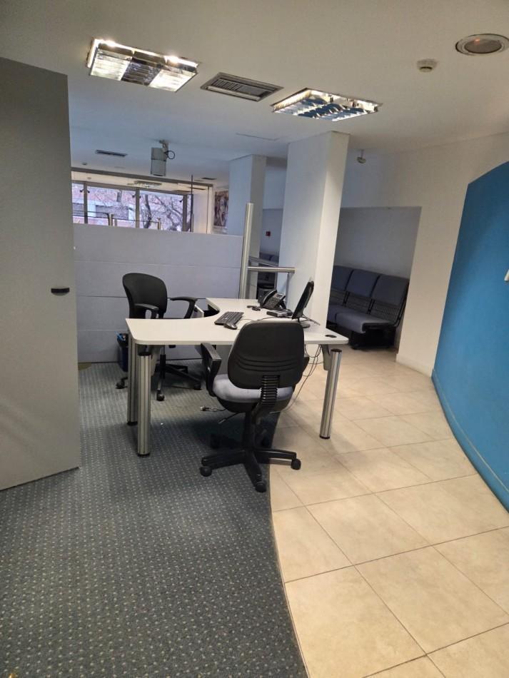 Foto de ALQUILER | LOCAL COMERCIAL EN PLENA PEATONAL SARMIENTO, imagen 3