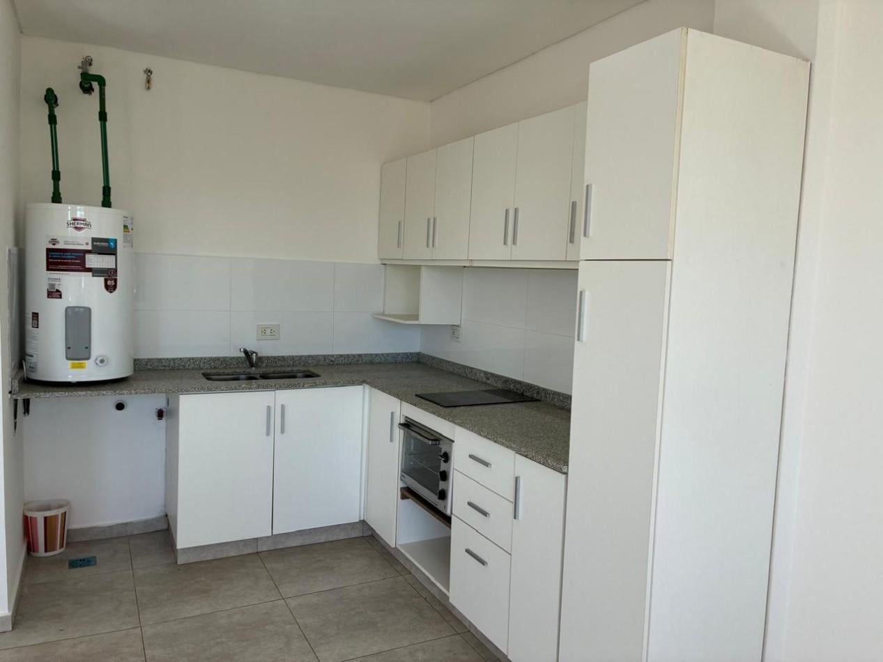 Foto de GREENWOOD INMOBILIARIA ALQUILA DEPARTAMENTO EN COMPLEJO CERRADO, imagen 4