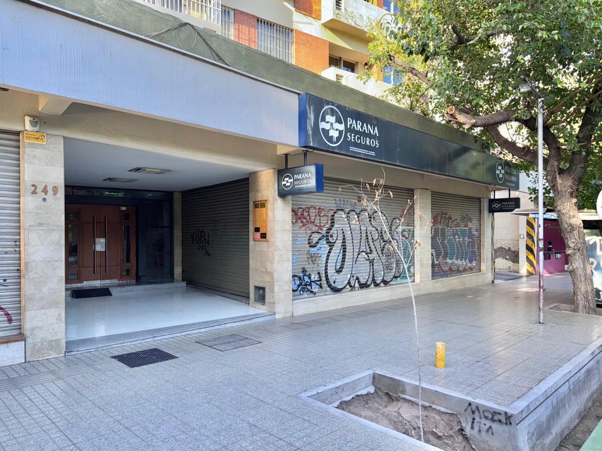 Foto de GREENWOOD INMOBILIARIA VENDE COCHERA, imagen 3