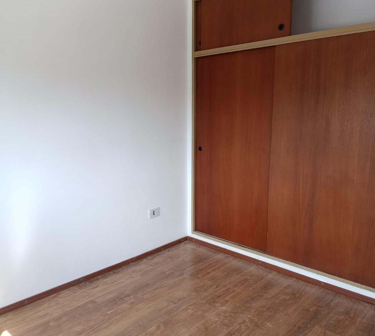 Foto de Dueño alquila depto externo de 2 dormitorios (con cochera)- zona Centro, imagen 3