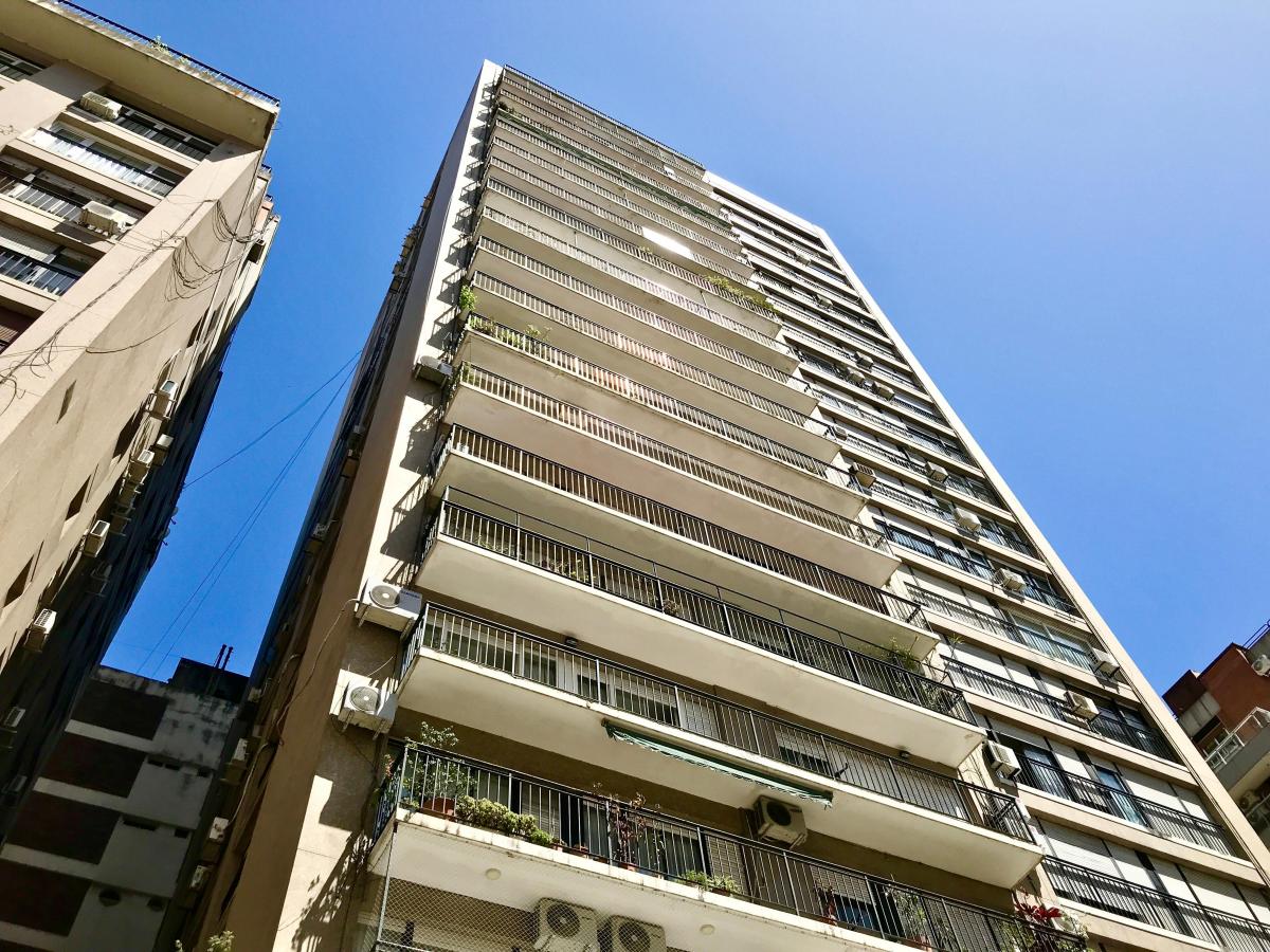 Piso Alto Importante Recepcion con Vista a Ciudad y Rio Dos Cocheras 2