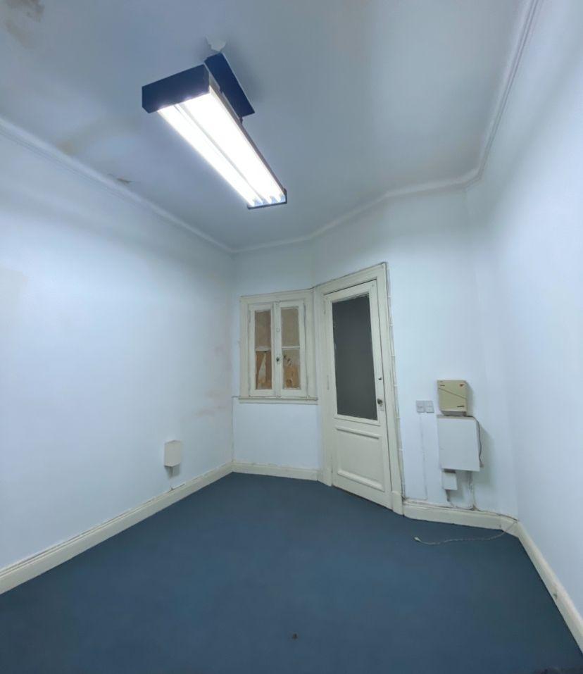 Foto de TRES OFICINAS. EXCELENTE UBICACIÓN, A MEDIA CUADRA DE PLAZA DE MAYO., imagen 2