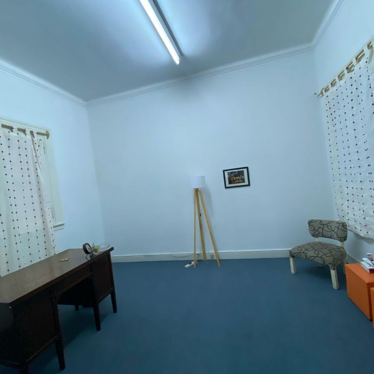 Foto de TRES OFICINAS. EXCELENTE UBICACIÓN, A MEDIA CUADRA DE PLAZA DE MAYO., imagen 4