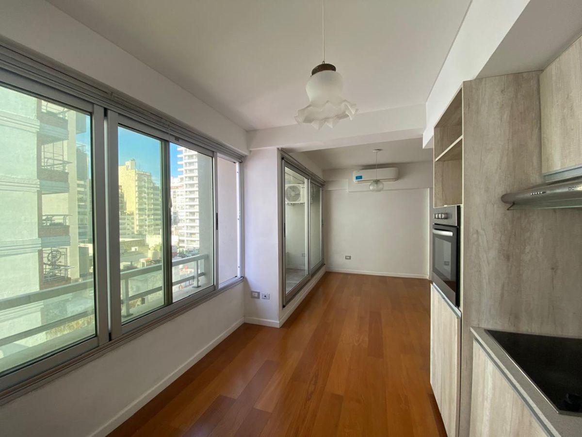 Foto de EXCELENTE DEPTO CON BALCON Y VENTANALES, TODO LUZ Y SOL, COCINA CON, imagen 5