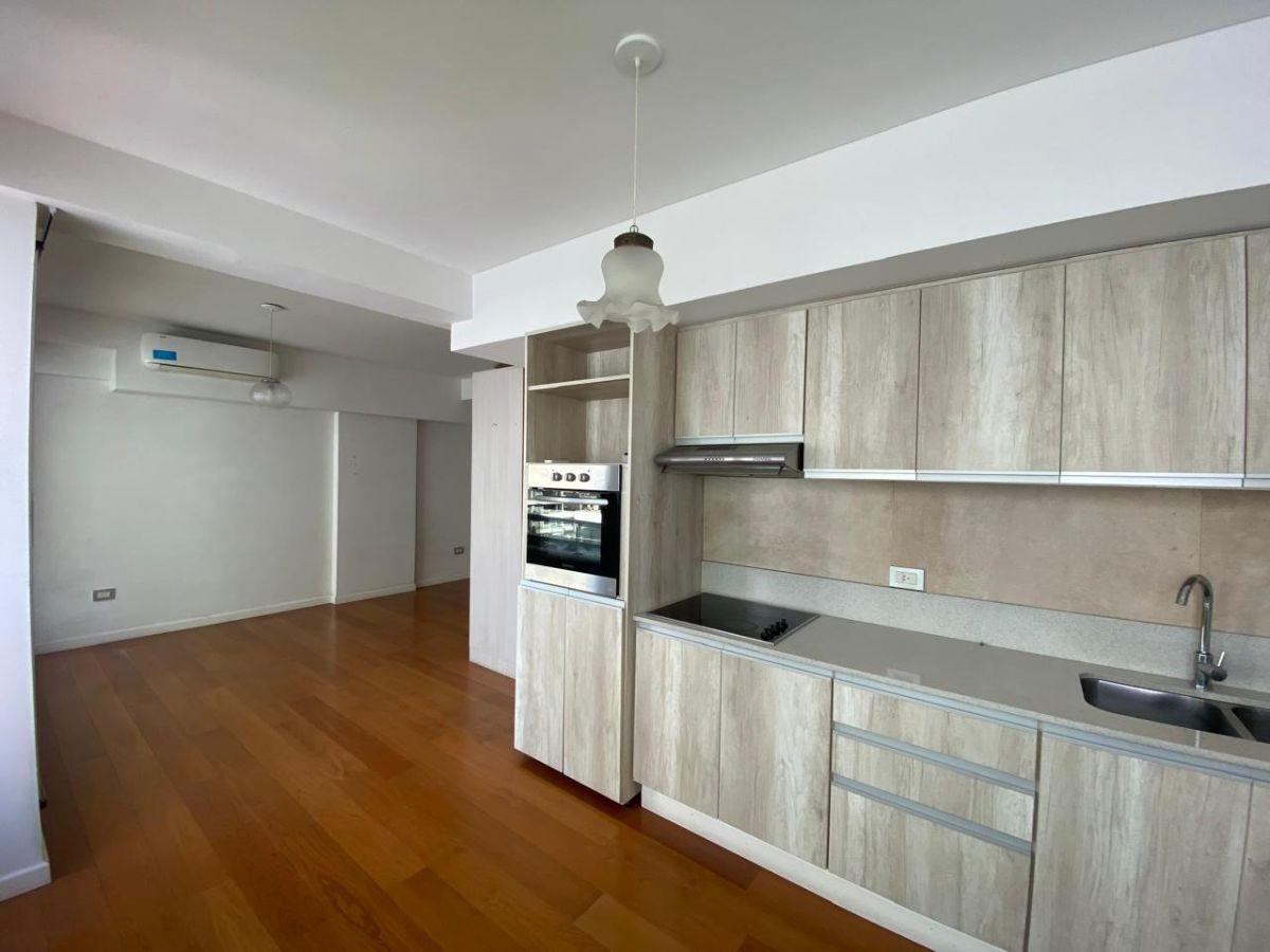Foto de EXCELENTE DEPARTAMENTO APTO PROFESIONAL SEMIPISO CONTRAFRENTE A PULMON, imagen 3