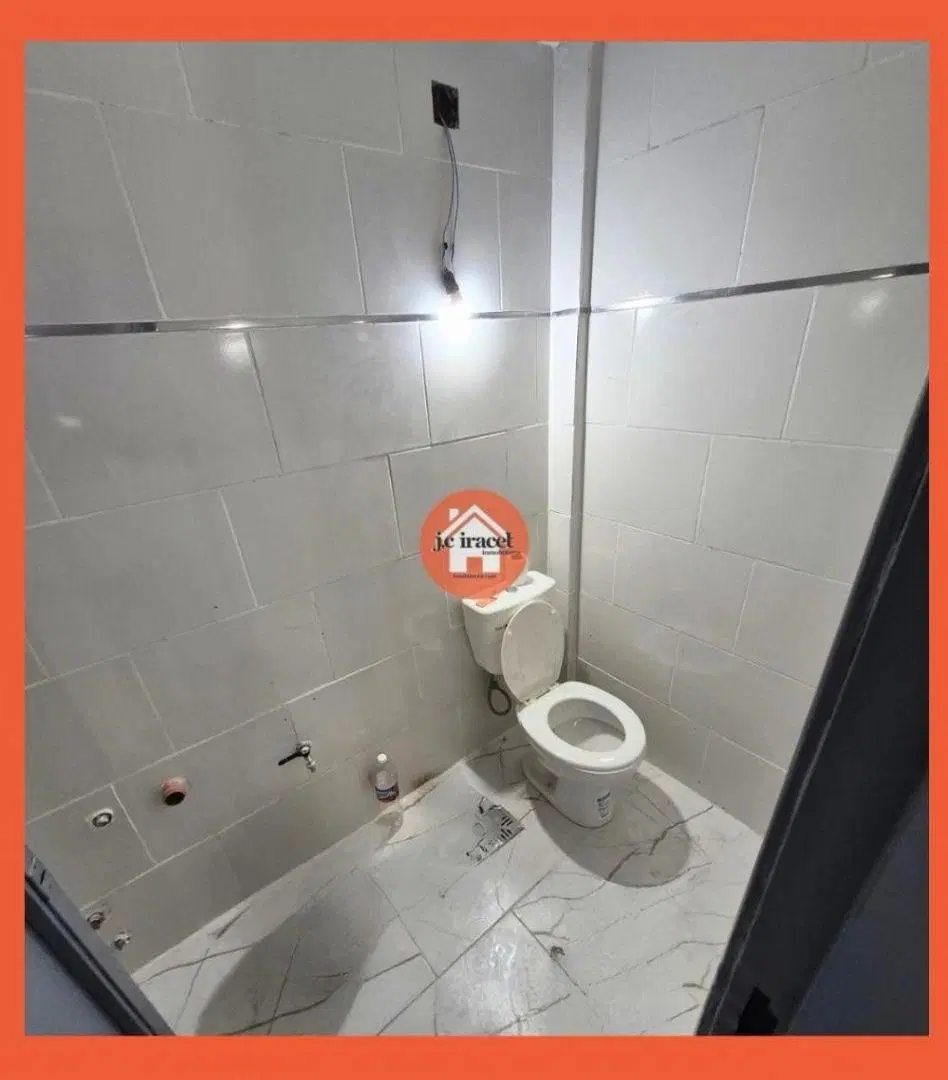 ALQUILER DO LOCAL COMERCIAL, sobre chavarria al 1700 2