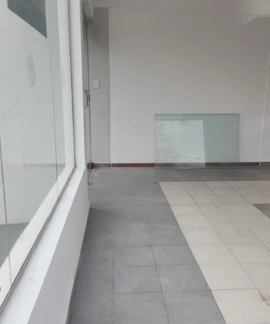Alquilo Local El Talar 5