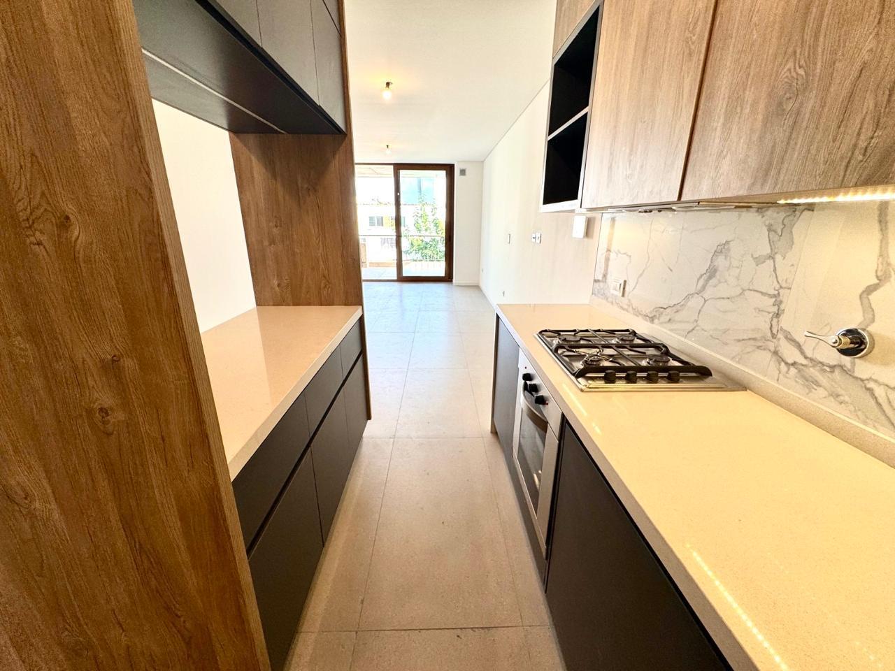 Foto de Venta -3 amb c/ 2 suites y Balcon parrilla --, imagen 3