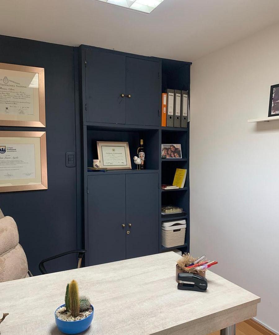 Foto de VENTA - Oficina 3 amb c/baño privado - San Nicolas, imagen 3