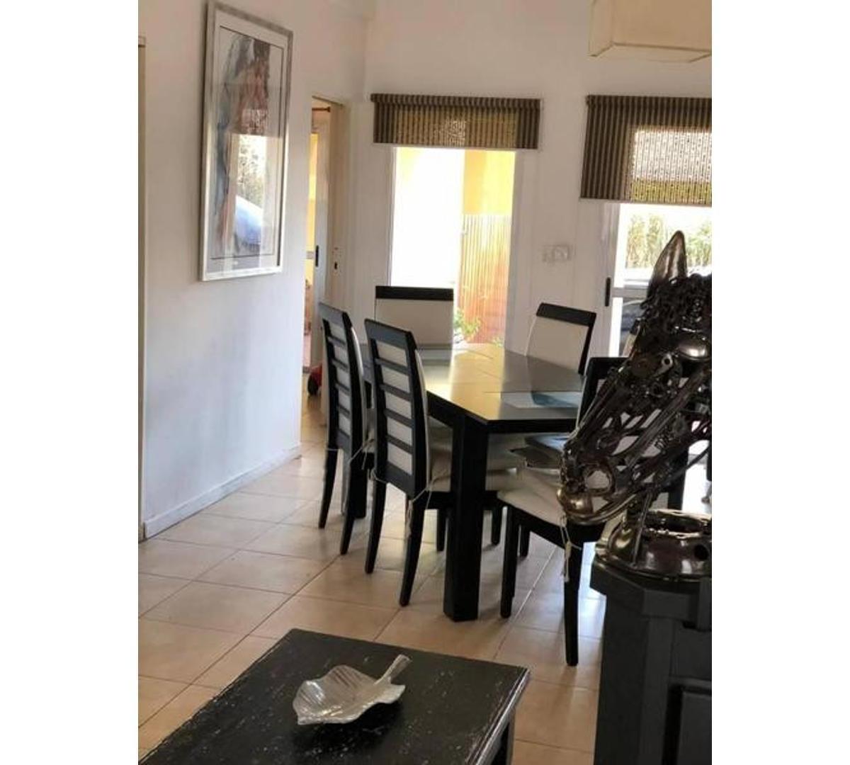 Excelente Casa en Lote Interno 1