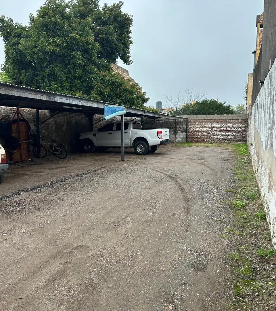 VENTA - 13 COCHERAS EN TERRENO DE 325 METROS - b TALLERES 8
