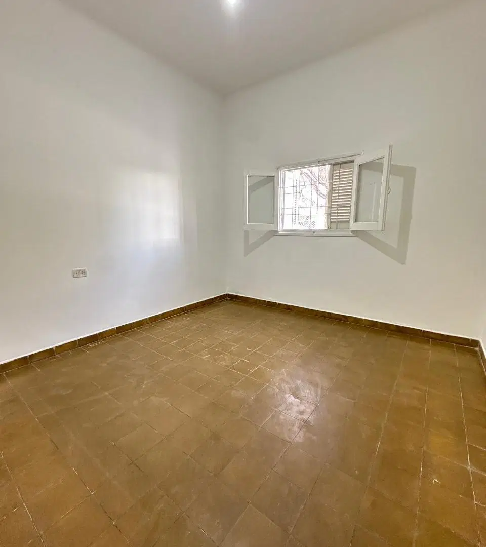 CASA EN ALQUILER - ALTA CORDOBA - DOS DORMITORIOS DOS COCHERAS PATIO - OPORTUNIDAD 5