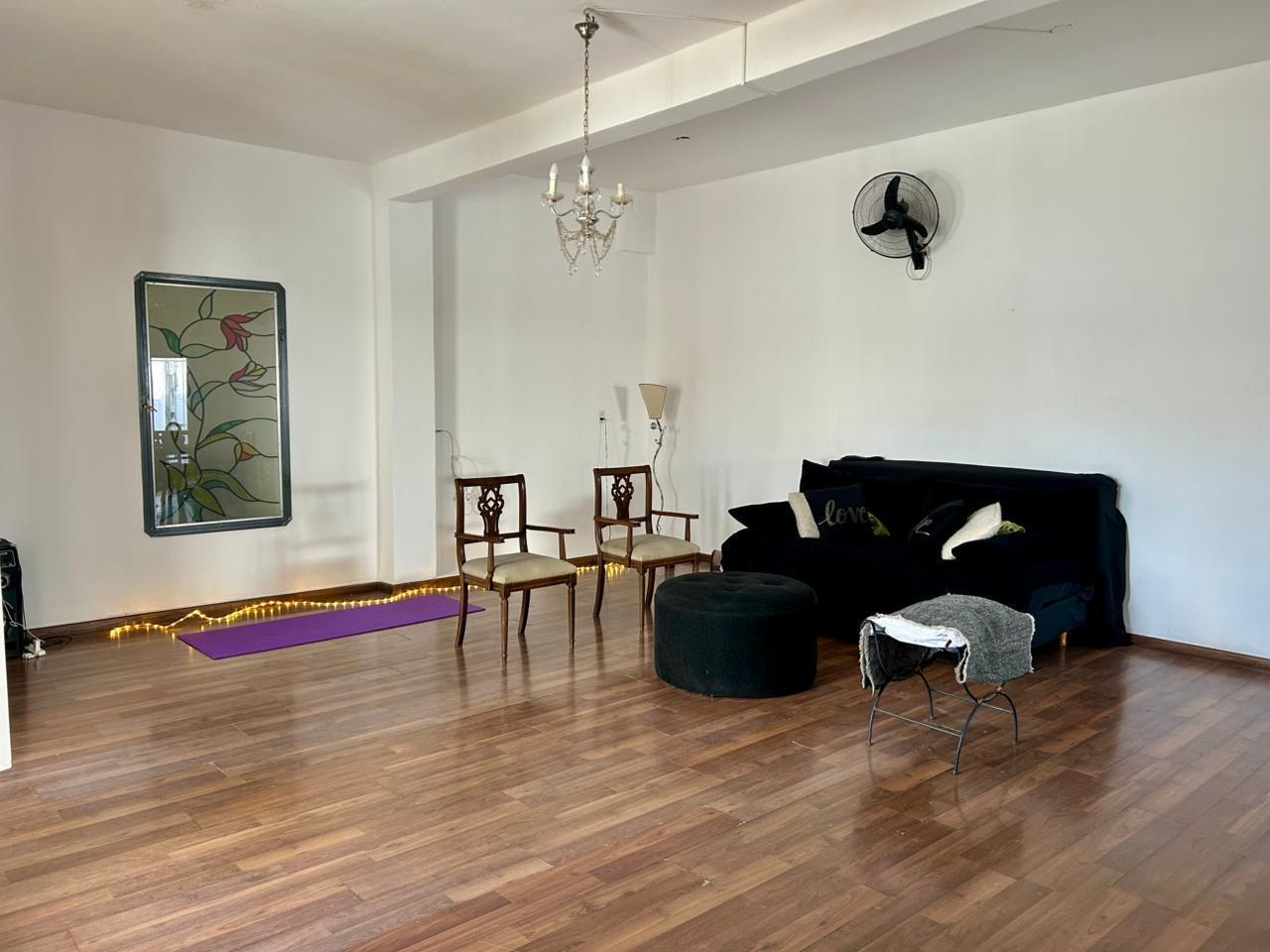 oportunidad comercial en alta cordoba - planta alta con tres dormitorios tres baños