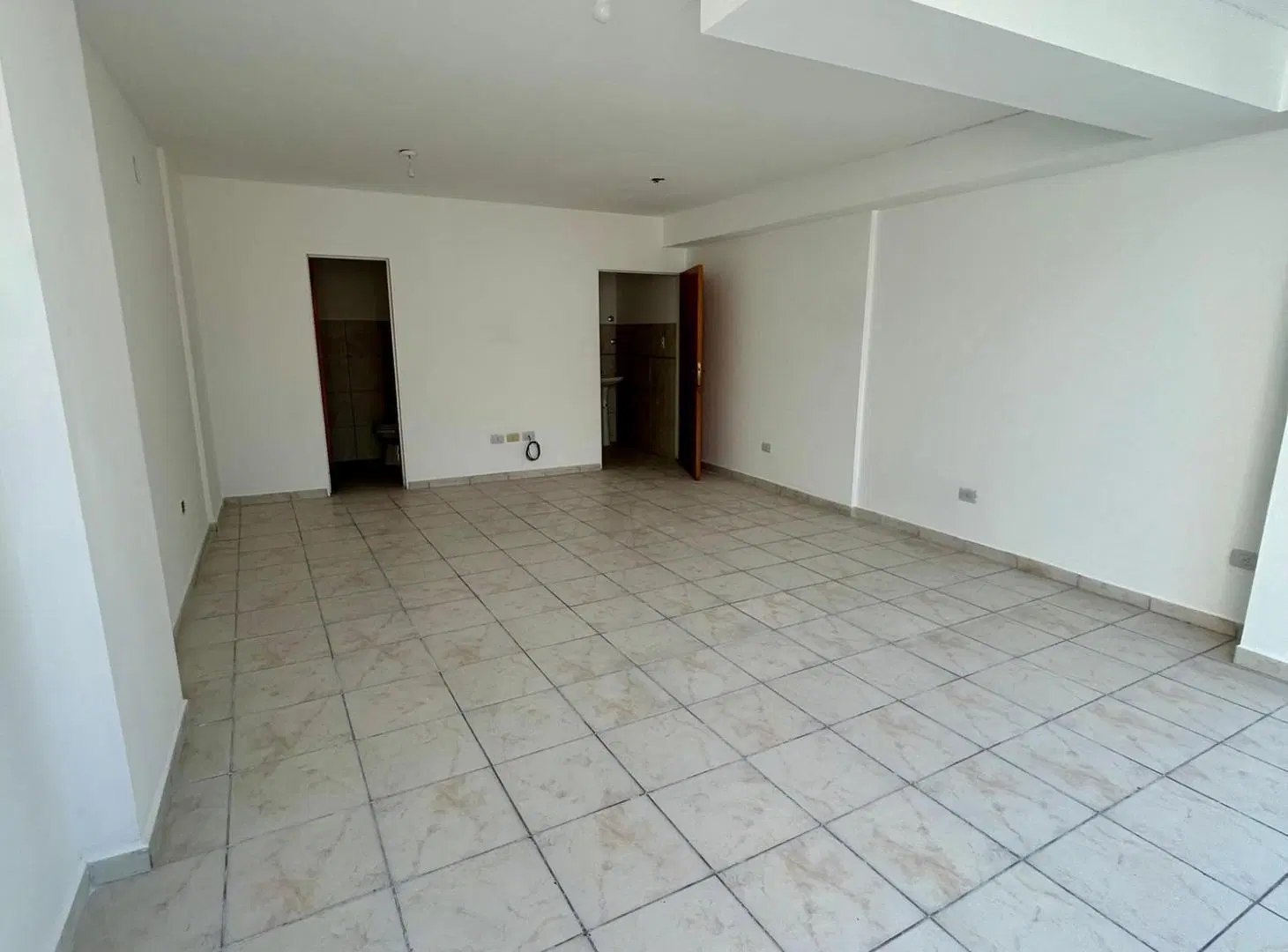 LOCAL COMERCIAL EN ALQUILER - ALTA CORDOBA 4