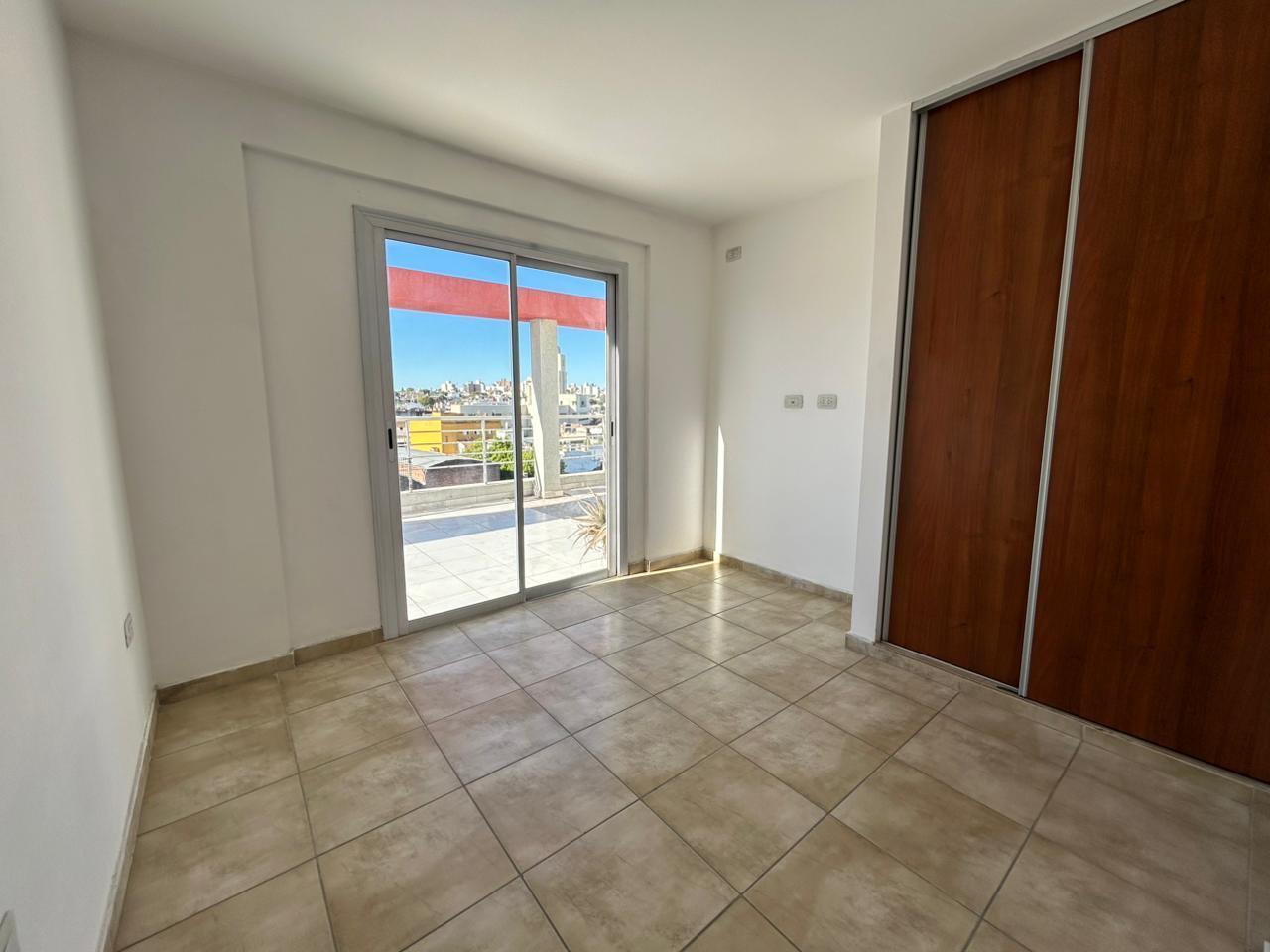 Foto de EN VENTA - DOS DORMITORIOS CON BALCON TERRAZA PROPIA - PROVIDENCIA, imagen 3