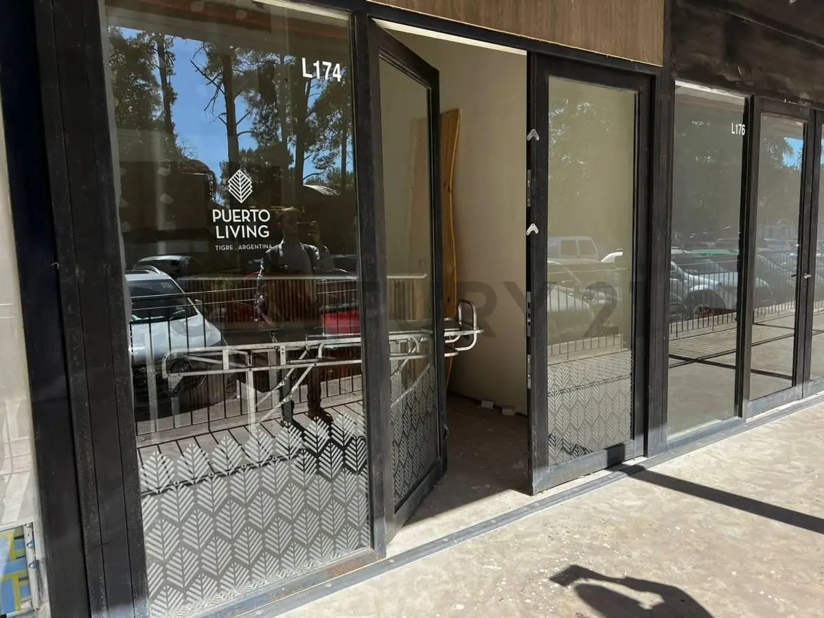 Venta en BLOQUE 3 Locales en DOCKS del pto Tigre 4