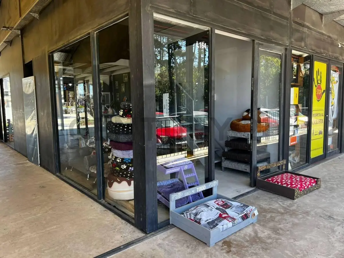 Venta en BLOQUE 3 Locales en DOCKS del pto Tigre 3