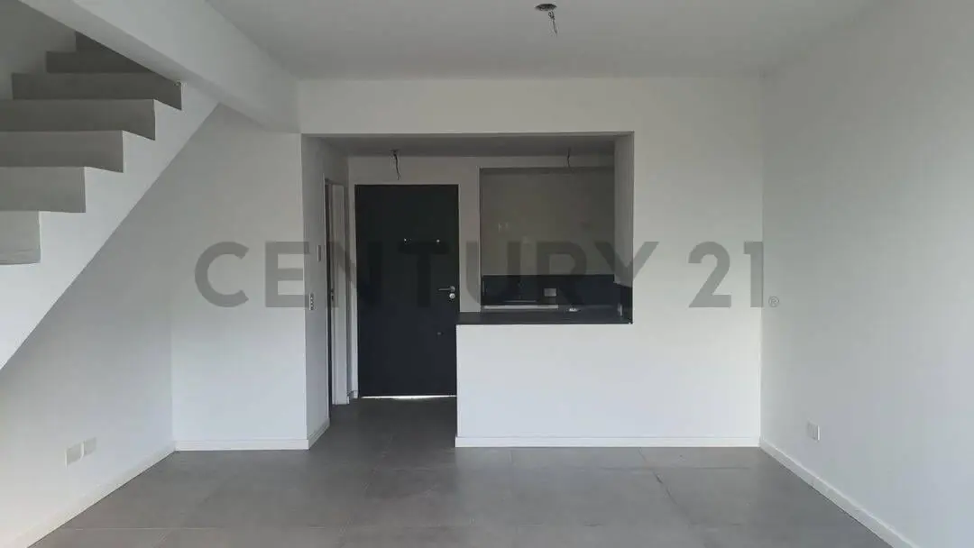 UP PILAR DUPLEX 3 AMB C/COCHERA A ESTRENAR-LAGOON 2