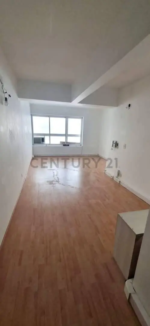 BARRIO NORTE - VENTA OFICINA 3