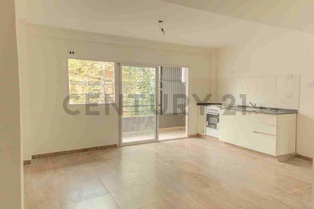 VENTA DEPARTAMENTO 3 AMBIENTES EN TIGRE C/ COCHERA