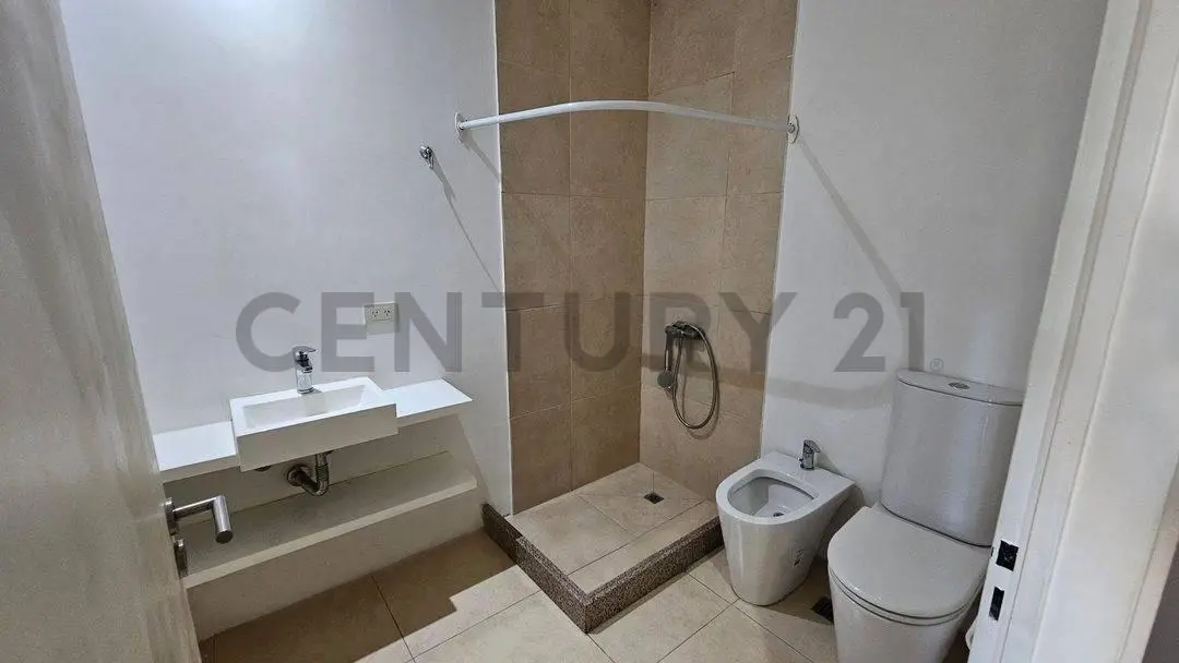 Venta 3 ambientes con Jardín en Antares 3