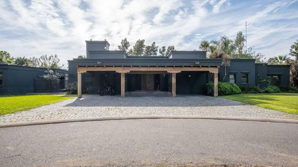 CASA A LA VENTA EN FARM CLUB 4