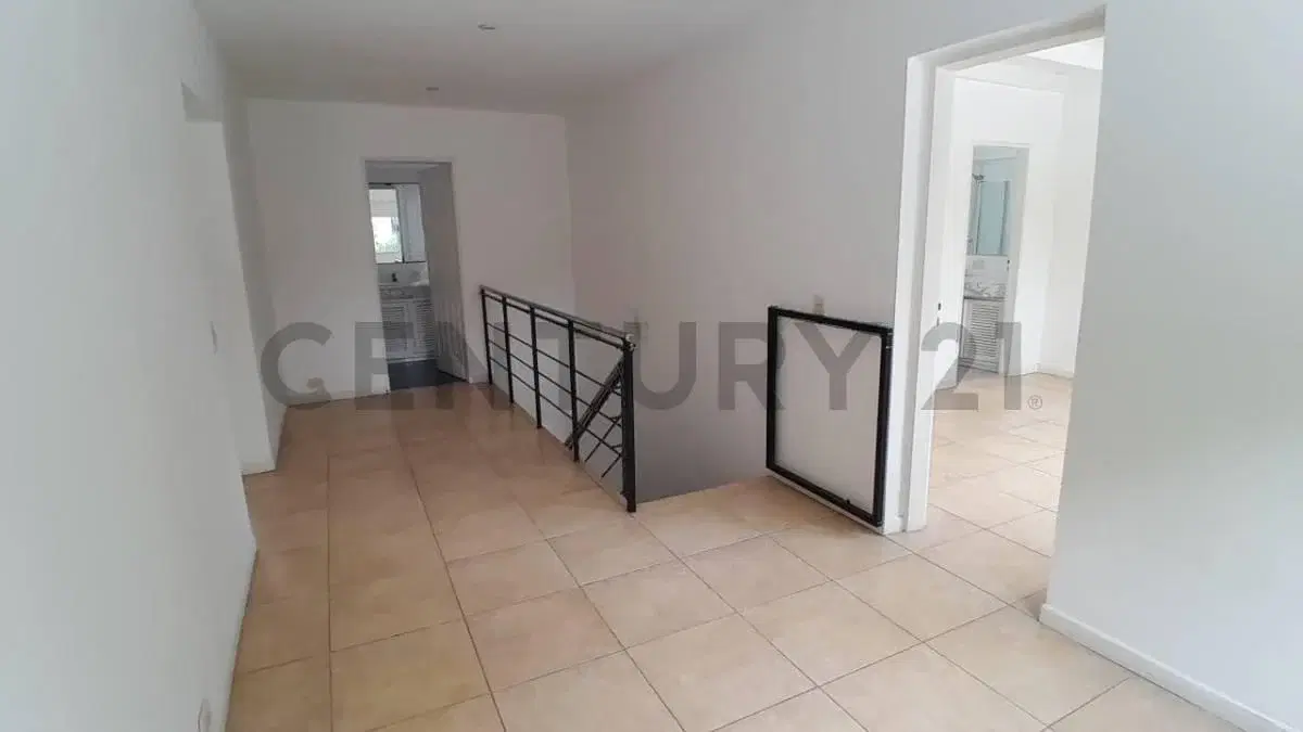 VENTA CASA 4 AMBIENTES + DEPENDENCIA DE SERVICIO EN BARRIO LA MASIA - PILAR. 5