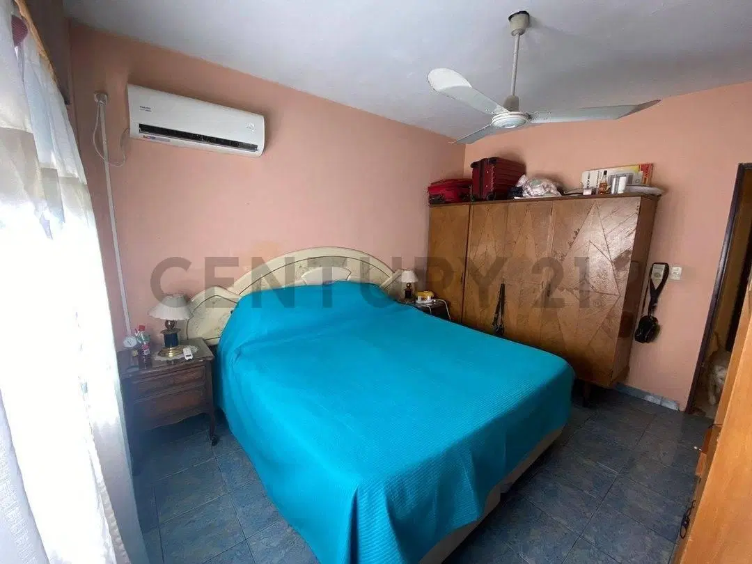 VENTA DE CASA 3 AMBIENTES CON JARDIN COCHERA PARRILLA Y LOTE PROPIO BELLA VISTA A METROS DE AV GASPA 5
