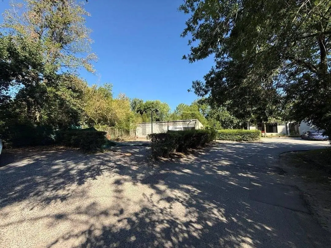 VENTA LOTE DE 3250 M2EN COUNTRY CLUB CARMEL PILAR CON AMENITIES 3