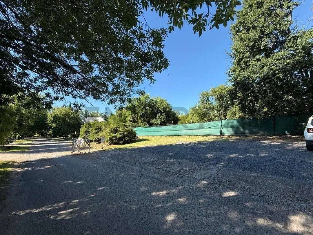 VENTA LOTE DE 3250 M2EN COUNTRY CLUB CARMEL PILAR CON AMENITIES 4