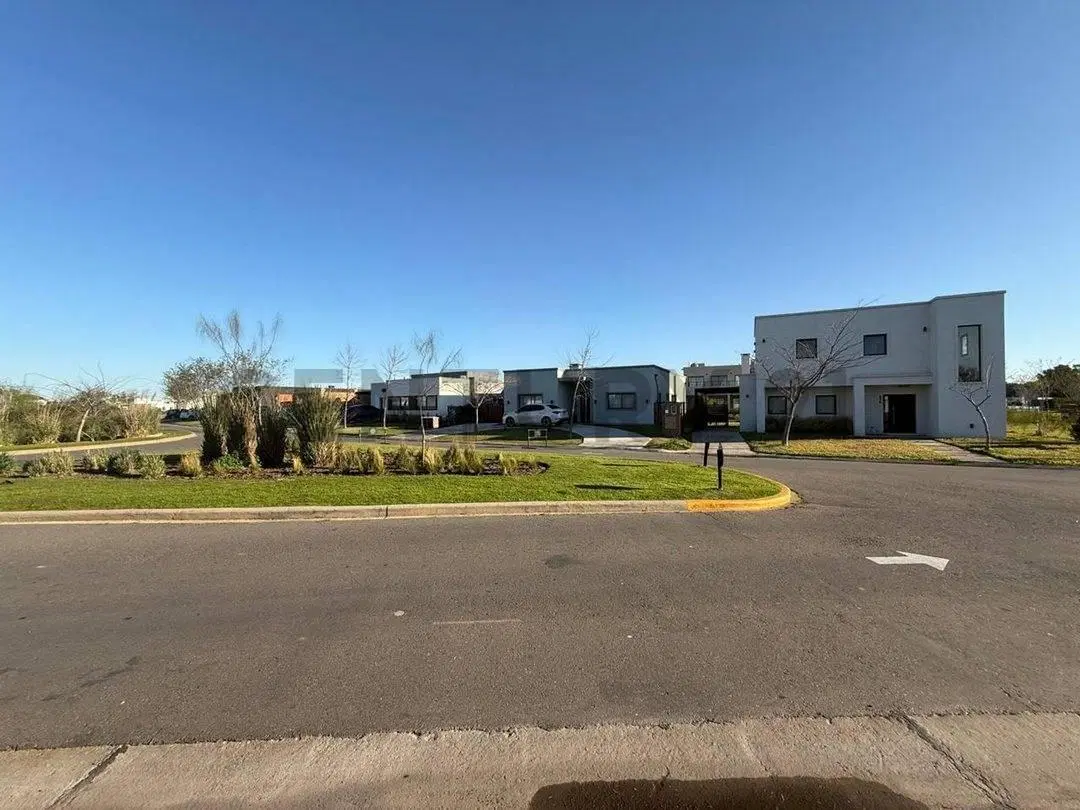 VENTA LOTE 483 M2 PILAR DEL ESTE BARRIO SAN RAMON 5