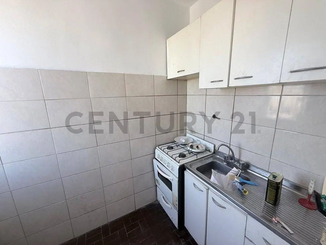 VENTA DEPARTAMENTO DE 2 AMBIENTES  EN BALVANERA MUY LUMINOSO PISO 20 4