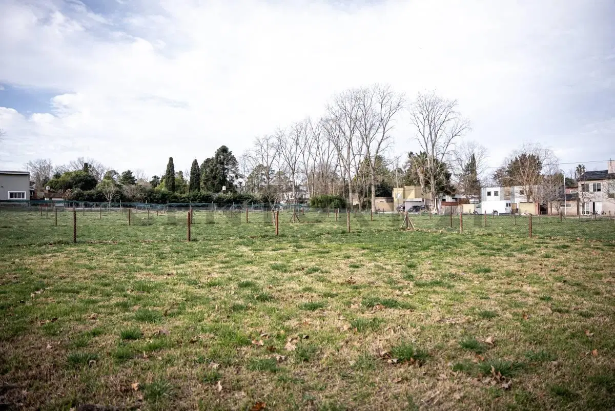 VENTA LOTE 440M2 EN LOMAS DE PERÓ, DEL VISO, JOSÉ C. PAZ 2