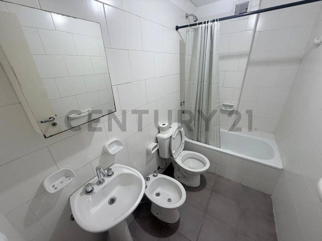 Foto de VENTA DPTO 6 AMB CON BALCON PUERTO MADERO BARRIO RODRIGO BUENO Apto, imagen 5