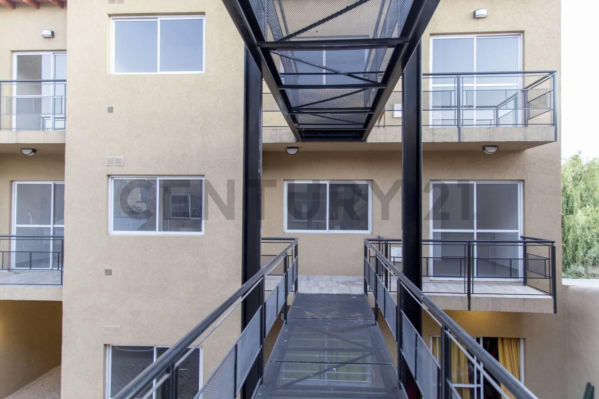 VENTA DEPTO 3 AMBIENTES CON COCHERA Y BALCÓN EN JOSÉ C. PAZ