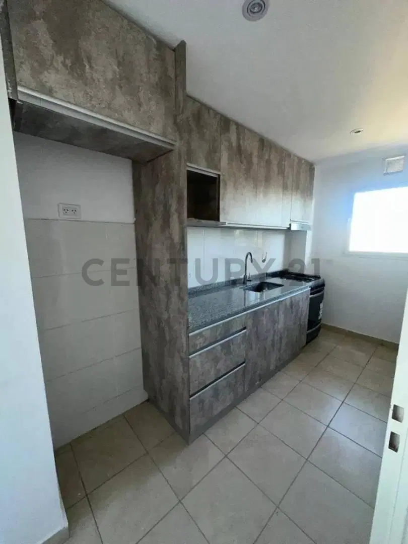 VENTA DEPTO 2 AMBIENTES CON BALCON EN SAN MIGUEL 4