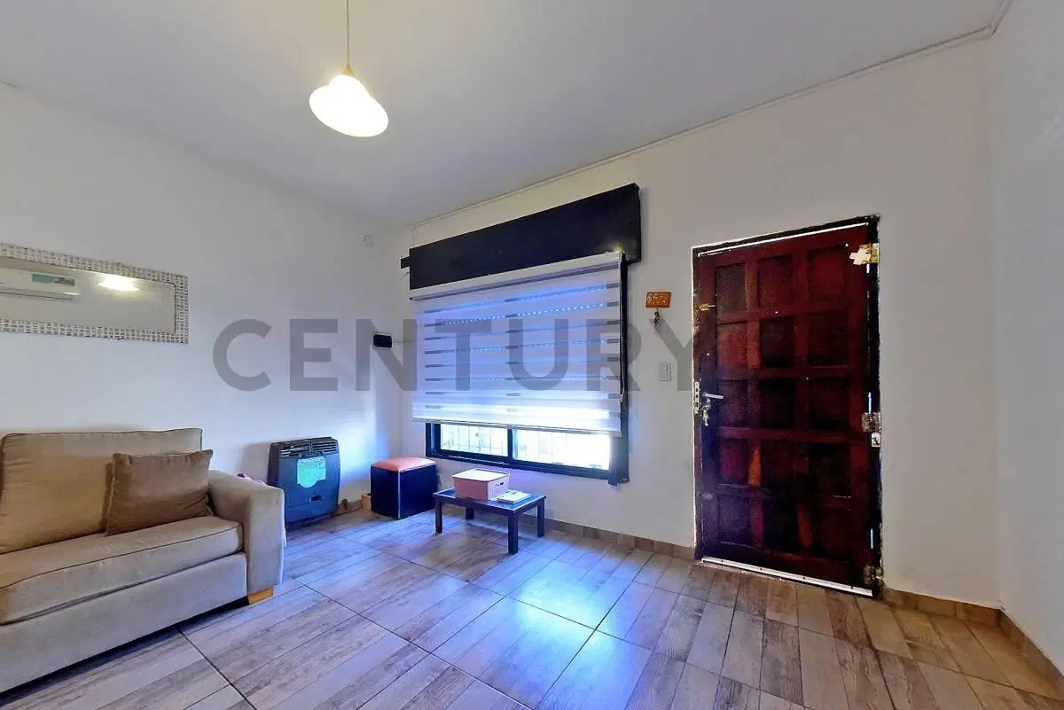 VENTA PH 4 AMBIENTES CON TERRAZA PARRILA Y GARAGE EN CASTELAR 3