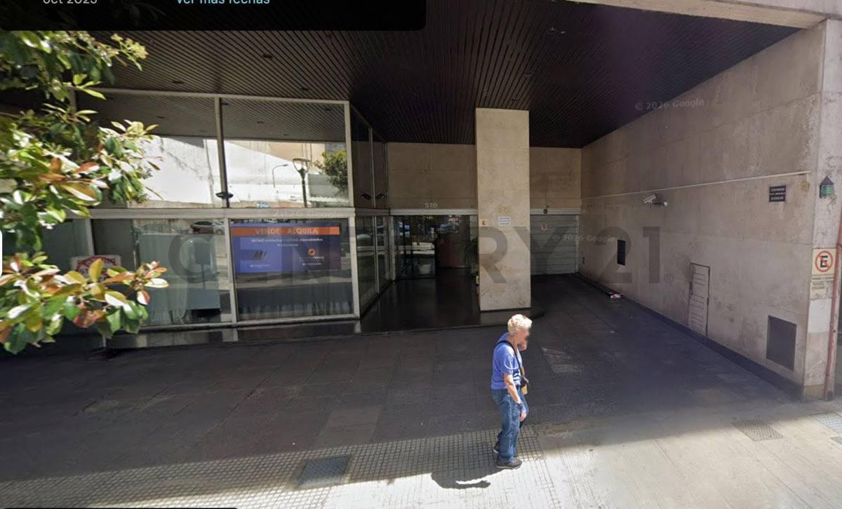 VENTA COCHERA MICROCENTRO SUIPACHA Y TUCUMAN