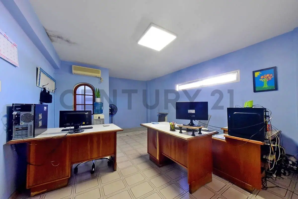 VENTA GALPON CON OFICINAS EN VILLA BALLESTER SAN MARTIN - EXCELENTE ESTADO. 4