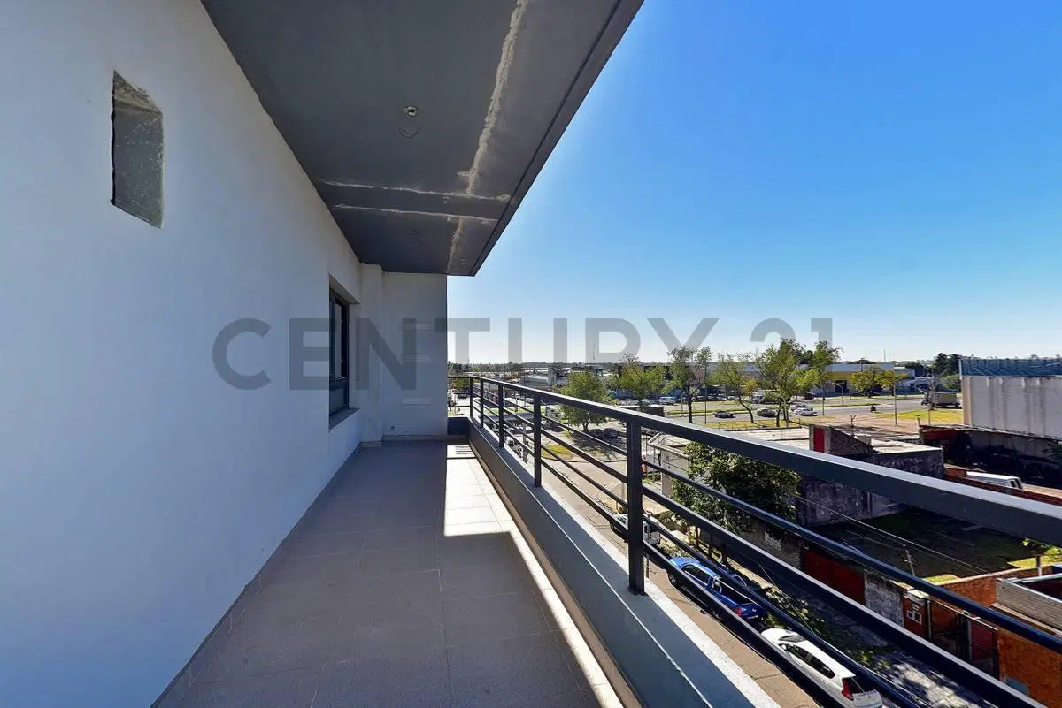 VENTA DEPTO 3 AMBIENTES CON BALCON Y COCHERA EN SAN MARTIN. 5