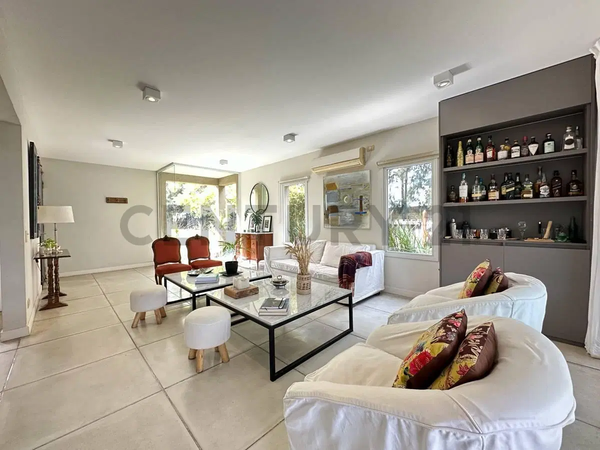 VENTA CASA BARRIO LA COMARCA 4 DORMITORIOS 3