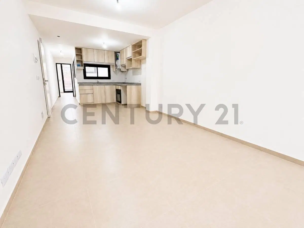 VENTA DEPARTAMENTO 2 AMBIENTES CON TERRAZA EN SAN MARTIN 3